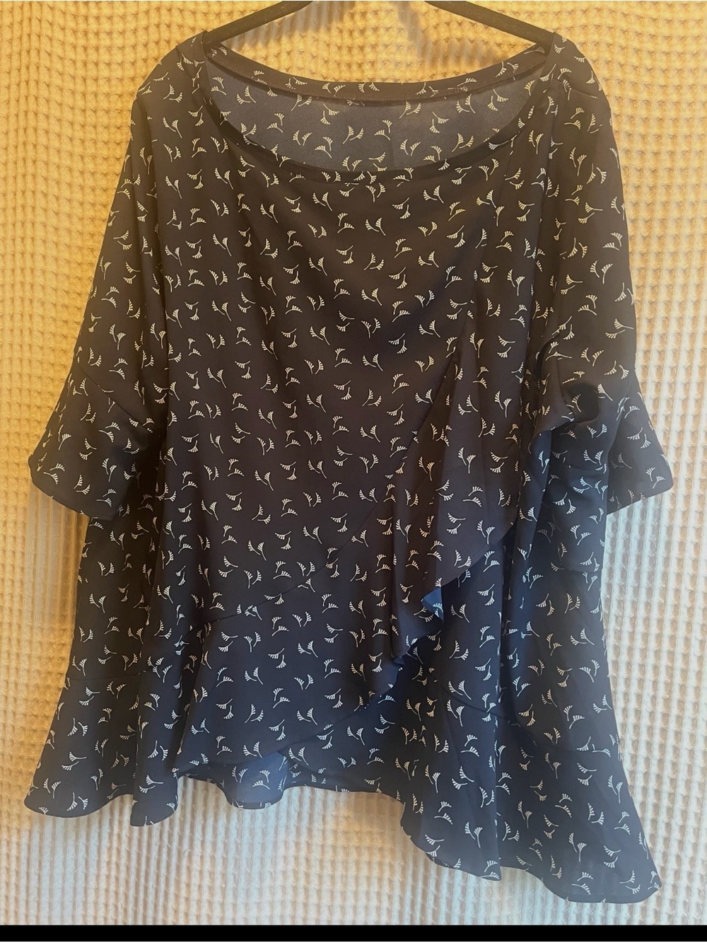 LOFT Plus Size 22 Navy Floral Flutter Sleeve Blouse Boho Flowy Top